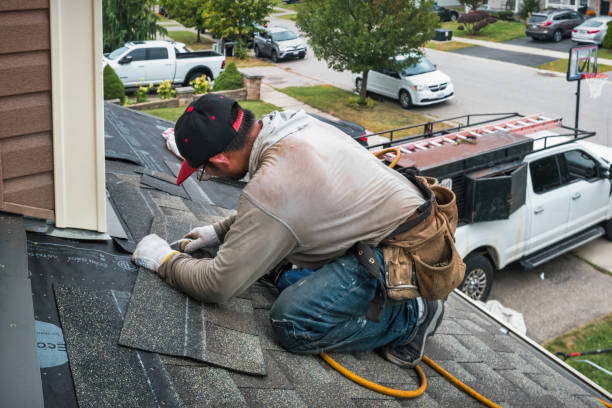 Professional Emergency Roof Repair technician working in Faber, VA